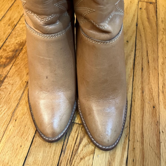 Kinney Ladies Boots - Picture 5 of 9